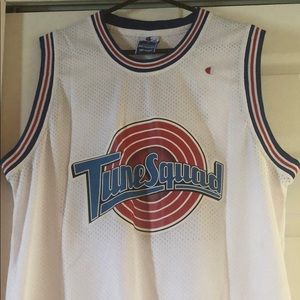 Basketball jersey - Tunes squadr